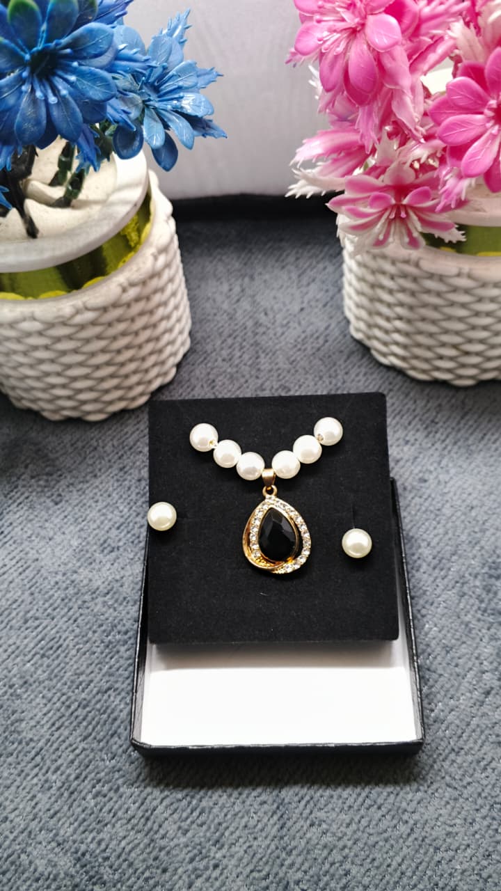 Midnight Teardrop Pendant & Pearl Earring Set