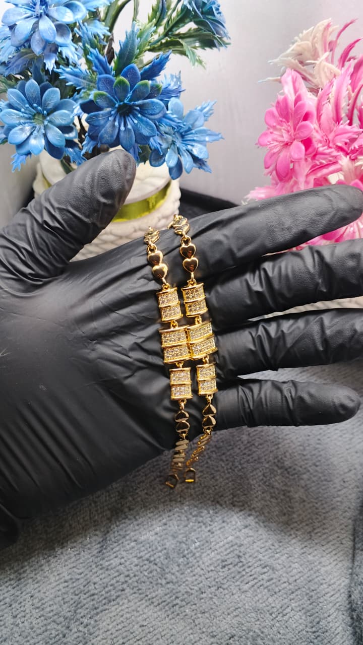 Golden Heart & Cylinder Pave Bracelet